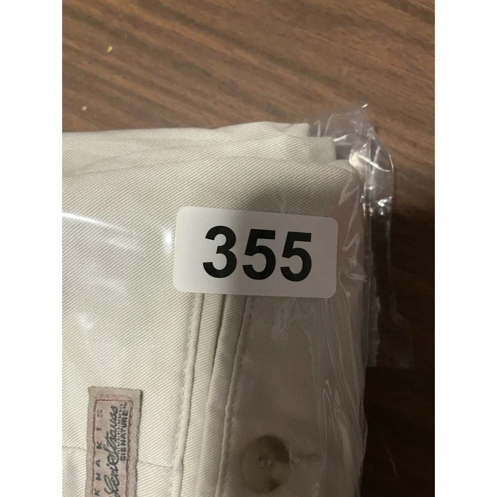 Levi Strauss Men's 36x30 Classic Flat‎ Front Pants Khaki